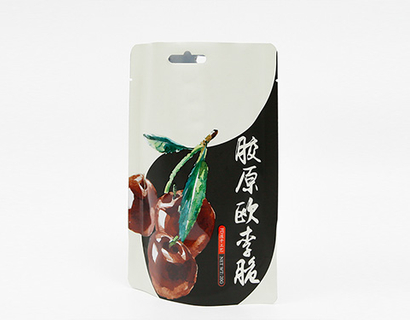 饱满