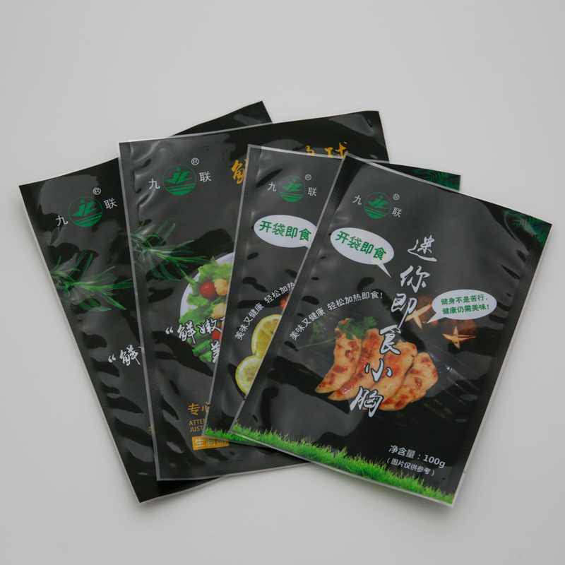 工厂定制材料是PA / PE三面密封袋，用定制标签食品塑料袋包装，用于密封